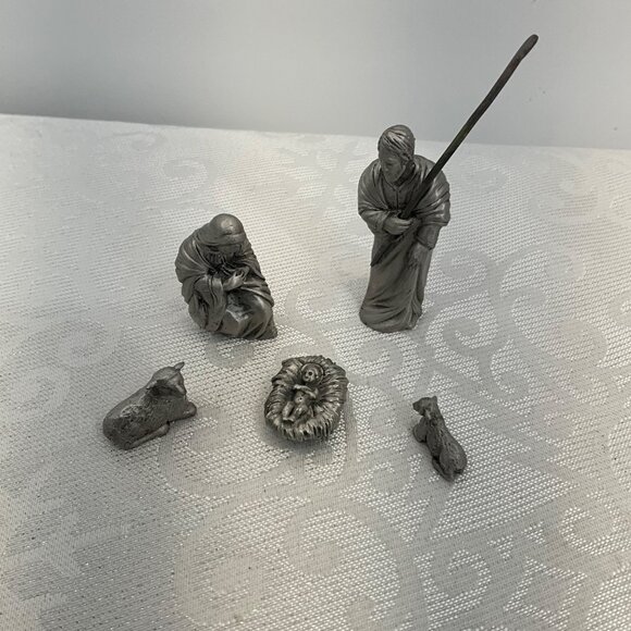 Pewter Port Nativity Scene Figurines Set - Picture 4 of 4